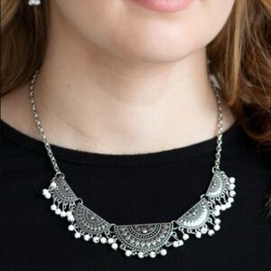 Paparazzi - Boho Baby - White - Necklace Set